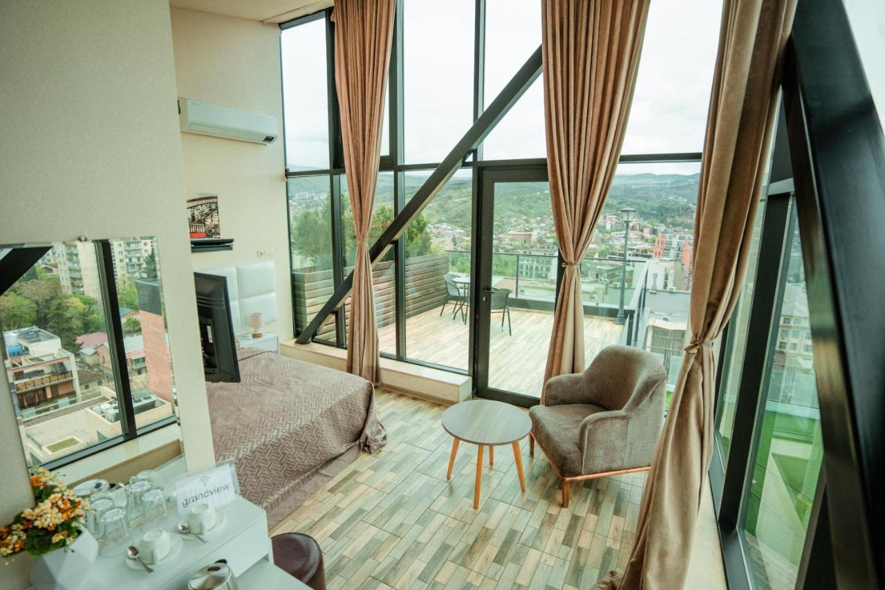 Hotel Grand View In Tbilisi Buitenkant foto