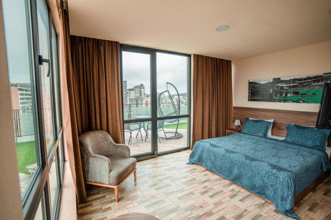 Hotel Grand View In Tbilisi Buitenkant foto
