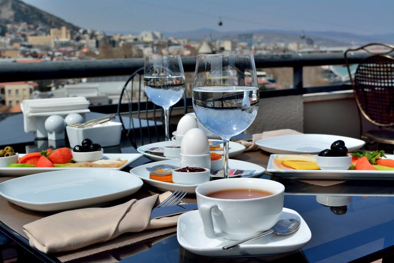 Hotel Grand View In Tbilisi Buitenkant foto