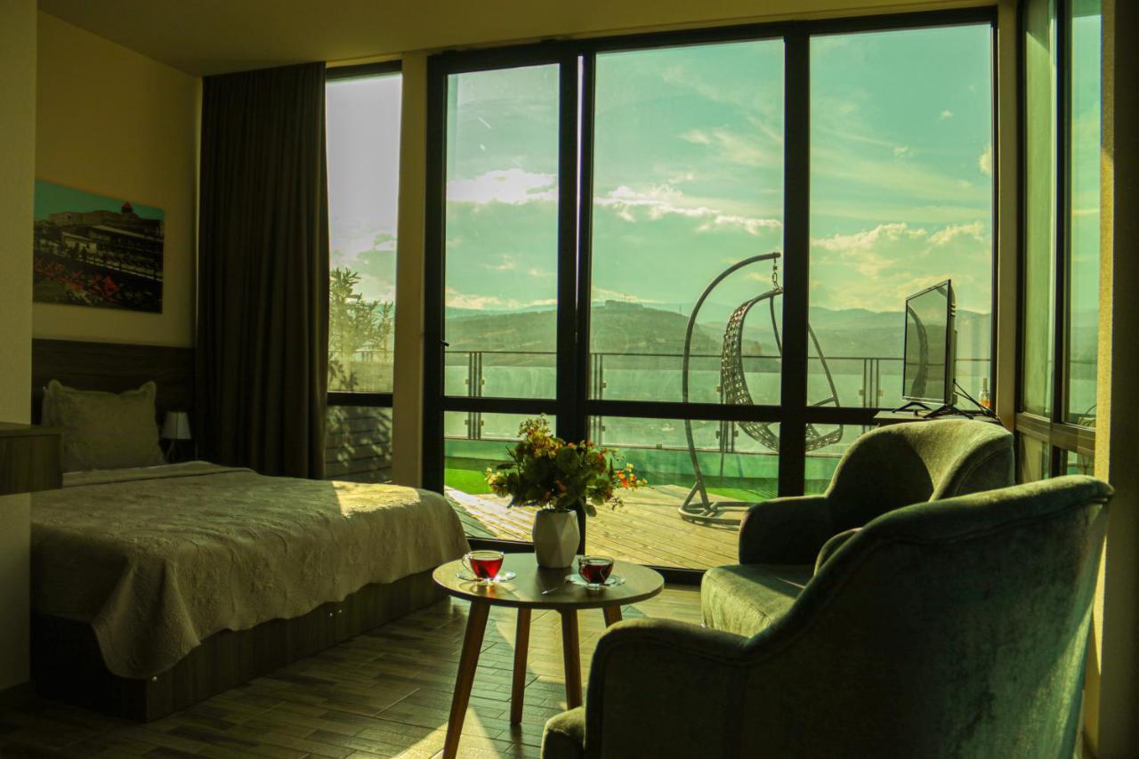 Hotel Grand View In Tbilisi Buitenkant foto